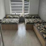 Happy House זאטור