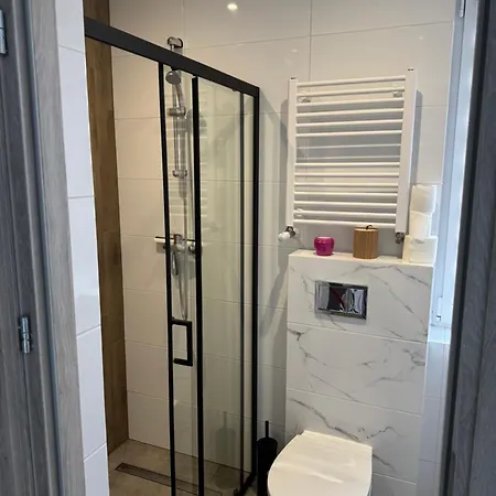 Happy House Feriegård Zator