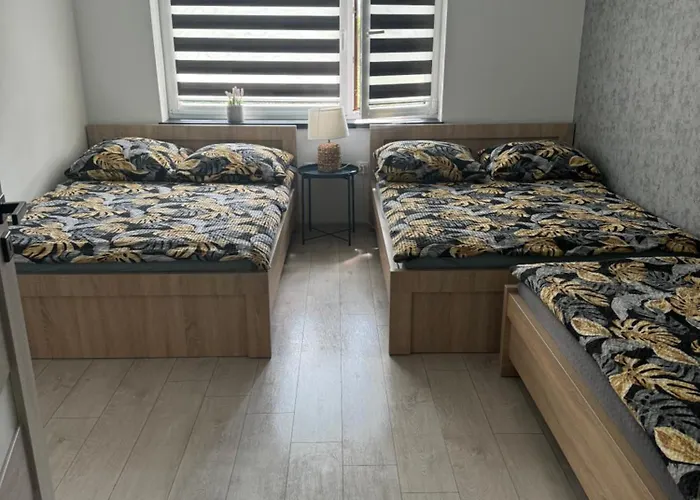 Happy House مزرعة للإقامة زاتور